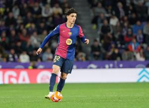 记者：福特即将离开巴萨，俱乐部不打算给他在一线队注册