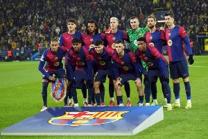 时间紧迫！马卡：距西甲开赛仅剩8天，巴萨队内仍有8人尚未注册