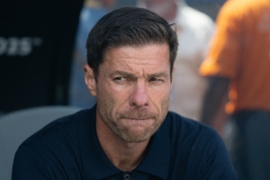 红军旧将：阿隆索未来肯定会执教利物浦，本以为阿莫林会接班渣叔