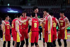 媒体人：感谢中国男篮&郭士强指导的坚持 把看球的快乐带回给我们