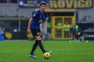 每体：帕瓦尔示好巴萨，但后者目前签人很难&首要任务仍是注册