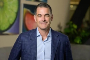 新老板入主！绿军官方：奇泽姆领导的财团正式收购球队多数股权