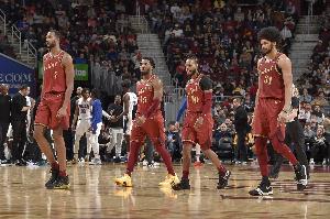 名记：因沉重奢侈税 骑士可能无保障合同签第14人 暂不考虑第15人