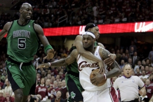 皮尔斯：08年老詹把骑士带到了不该企及的高度 埋下了决定1的种子