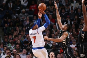 甜瓜调侃字母向他学习：我拥有科比的精神&老詹的身体 找我就对了