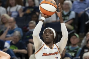 发挥神勇！卡利亚-库珀上半场9投8中&三分2中1攻下17分1板2助