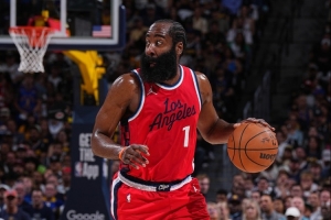 哈登：我个人成就拿满了 目前的快船强大且健康&这是夺冠前提