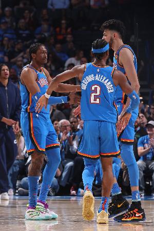 雷霆赛季前瞻：豪砸8.22亿续约新三少 俄城的雄心不止一冠