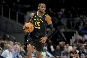 邓利维：目前在训练营里 我没看到库明加续约事件遗留的任何影响