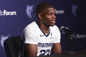 与小杨同步反弹！杨瀚森+首轮换的科沃德下半场复苏 9中4得到15分