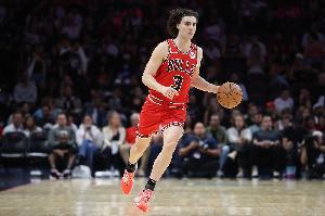 依旧全能！吉迪7中4拿到14分8板7助1帽