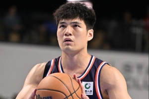 广州队NBA季前赛场均净负46分！媒体人：多出去 挨虐是另一种学习