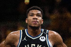 凯文-波特：字母对我们期望很高 他能让所有人变得更好