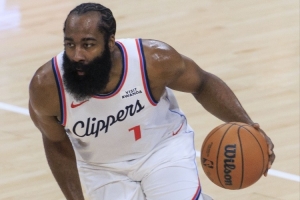 三节划水打个卡！哈登10中4&三分6中0拿到8分3板3助1断