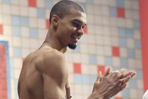 米奇-约翰逊谈文班身高之谜：我们都不确定 一切全都是猜测