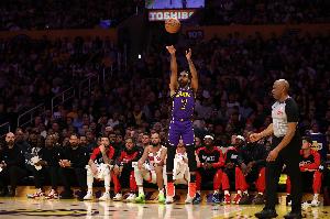 东契奇：我总是很喜欢和文森特一起打球 他的投射能给球队大帮助