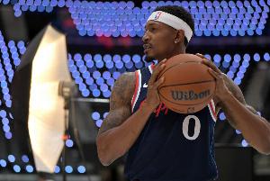 收官战对阵勇士！快船先发：比尔&邓恩&小琼斯&科比-布朗&祖巴茨