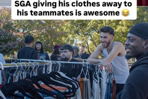 邀请队友来家里捡漏！亚历山大衣服太多 不定期在家搞清仓大甩卖